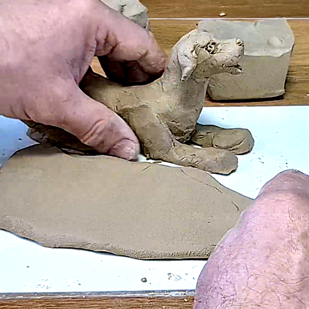 天然泥土狗雕塑
