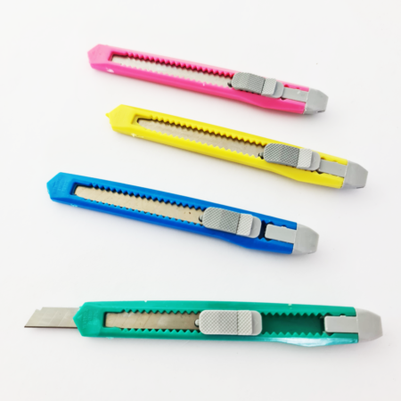 Colorful cutting knife